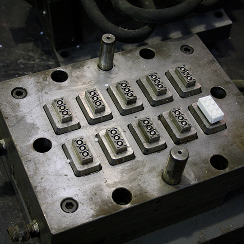The LEGO Mold